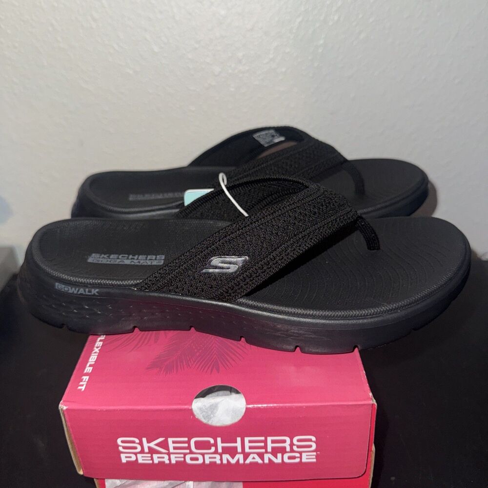 Skechers Women's Splendor Go Walk Flex Holly Slip On Sandals Black Size 7 118W